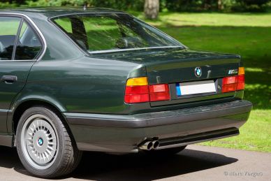 BMW M5, 1989