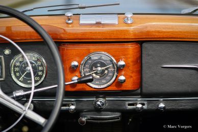 Mercedes-Benz 220a cabriolet, 1953