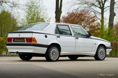 Alfa Romeo 75 2.0 Twin Spark, 1988