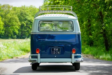 Volkswagen Type 2 T1 Samba 21-window Deluxe, 1966 Restoration