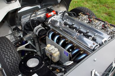 The 300 BHP Jaguar E-type 4.2 Litre OTS