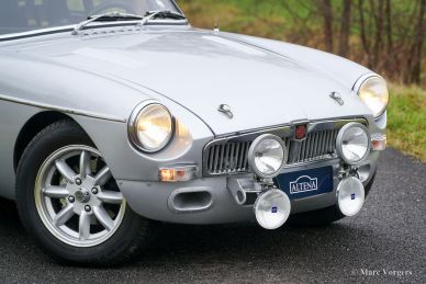 MG MGB GT V8 rally car, 1975