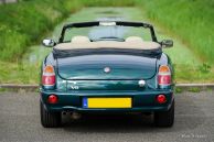 MG RV8 1995