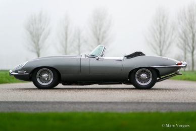 Jaguar E-Type 4.2 Litre roadster, 1968