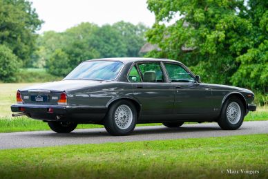 Jaguar XJ12 Sovereign, 1986