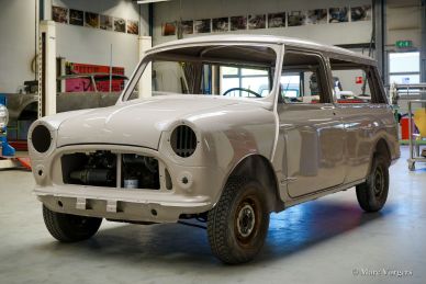 Austin Mini Countryman Full Restoration