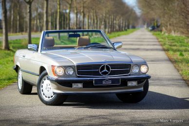 Mercedes-Benz 560 SL, 1988