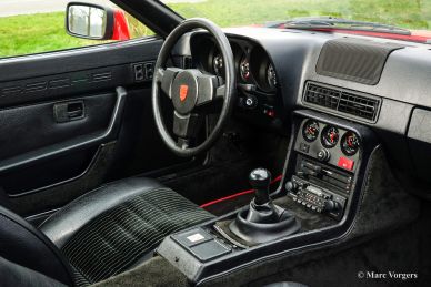 Porsche 924, 1981
