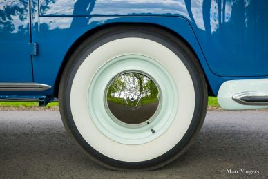 Volkswagen Type 2 T1 Samba 21-window Deluxe, 1966 Restoration