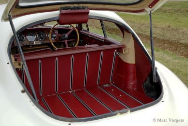 Aston Martin DB2/4, 1955