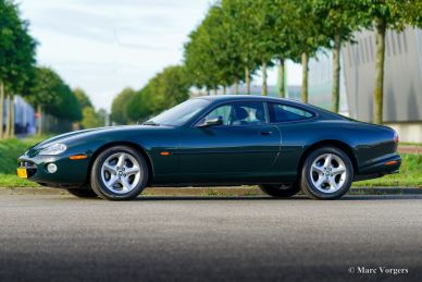 Jaguar XK8 coupe, 2001