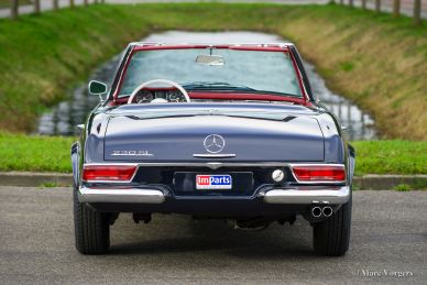 Mercedes-Benz 230 SL ‘Pagode’, 1966