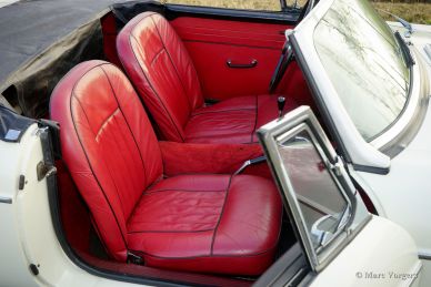 MG MGB roadster, 1965