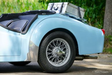 Triumph TR3 (small mouth), 1957