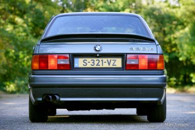 BMW 320 IS (E30), 1988