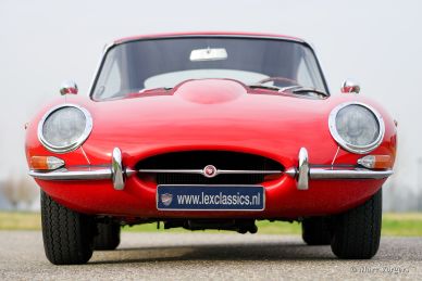 Jaguar E-type 4.2 FHC, 1965
