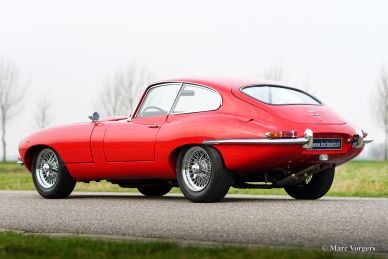 Jaguar E-type 4.2 FHC, 1965
