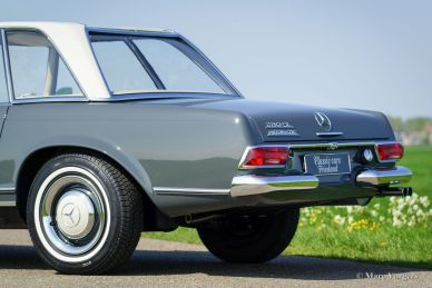 Mercedes-Benz 230 SL Pagode, 1967