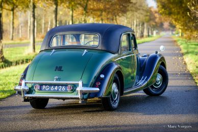 Riley RMF saloon, 1953