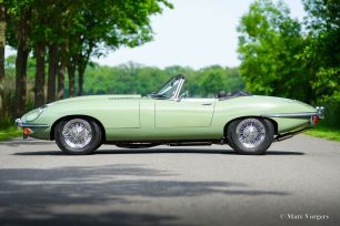 Jaguar-E-type-XKE-S2-OTS-Roadster-1969-Willow-Green-02.jpg