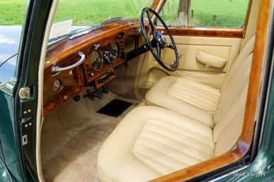 Bentley Mk VI saloon, 1951