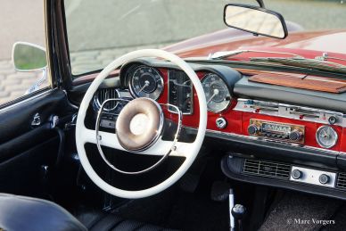 Mercedes-Benz 230 SL 'Pagode', 1966