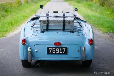 Triumph TR3 (small mouth), 1957