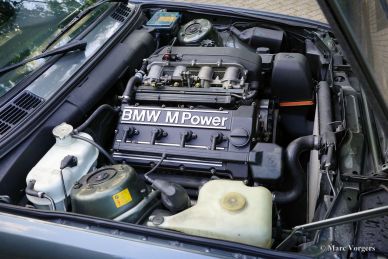 BMW 320 IS (E30), 1988