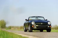 MG RV8, 1995