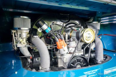 Volkswagen Type 2 T1 Samba 21-window Deluxe, 1966 Restoration
