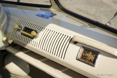 Volkswagen T1 Samba bus, 1963