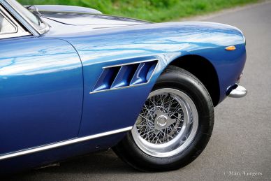 Ferrari 330 GT 2+2 Series 2, year 1966