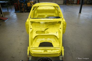 Porsche 911 2.0 SWB 1968 body restoration