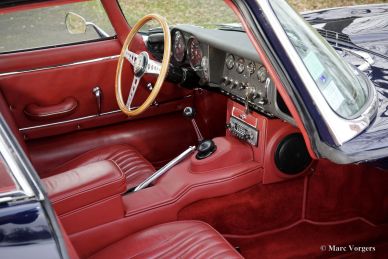 Jaguar E-type 4.2 Litre S1 FHC, 1965
