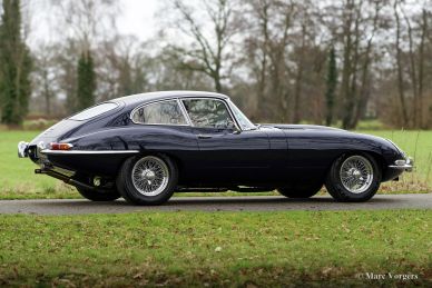 Jaguar E-type 4.2 Litre S1 FHC, 1965