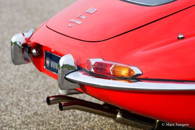 Jaguar E-type 4.2 FHC, 1965