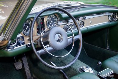 Mercedes-Benz 280 SL, 1969