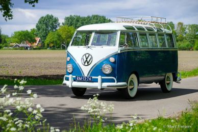 Volkswagen Type 2 T1 Samba 21-window Deluxe, 1966 Restoration