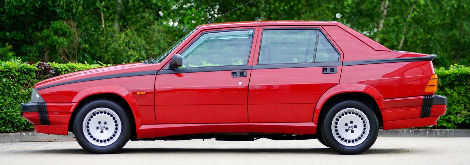 Alfa Romeo 75 3.0 V6 America, 1988