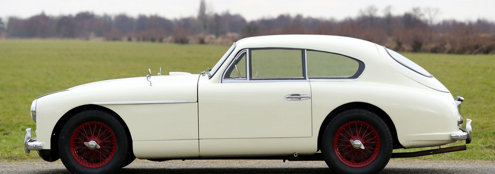 Aston Martin DB2/4, 1955
