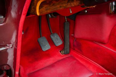 Daimler 250 V8, 1967