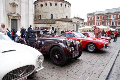 Mille Miglia 2010 Brescia HD video