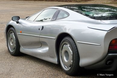 Jaguar XJ220, 1993