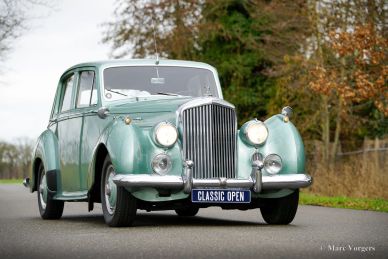 Bentley R-type, 1953