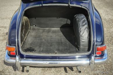 Lancia Aurelia B12 saloon, 1954