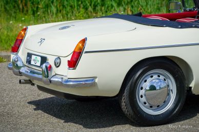 MG MGB roadster, 1966