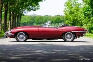 Jaguar-E-type-XKE-S1-OTS-Roadster-1964-Opalescent-Maroon-02.jpg
