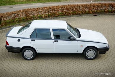 Alfa Romeo 75 1.8 IE, 1990