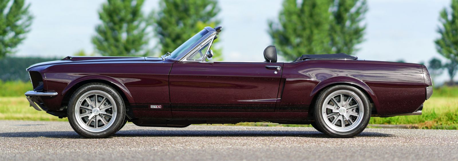 Ford Mustang convertible, 1966