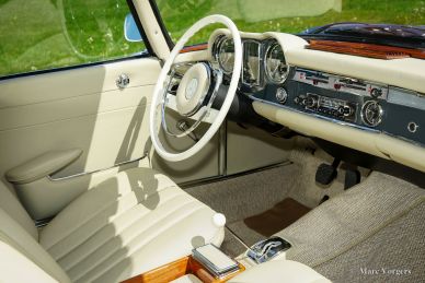 Mercedes-Benz 230 SL Pagode, 1967